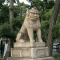 R9999060 Osaka - Sumiyoshi-taisha - lion gardant l entree du pont