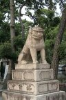 R9999060 Osaka - Sumiyoshi-taisha - lion gardant l entree du pont