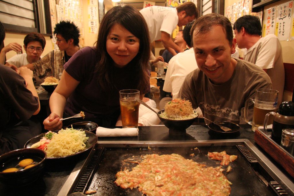 R9519 Tokyo - Restaurant de monjayaki - Philippe et Keiko