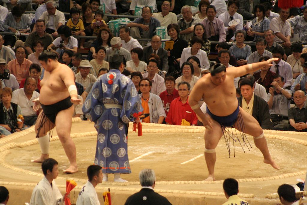 R9680 Nagoya - dohyo de sumo - Kotomitsuki vs Tamanoshima