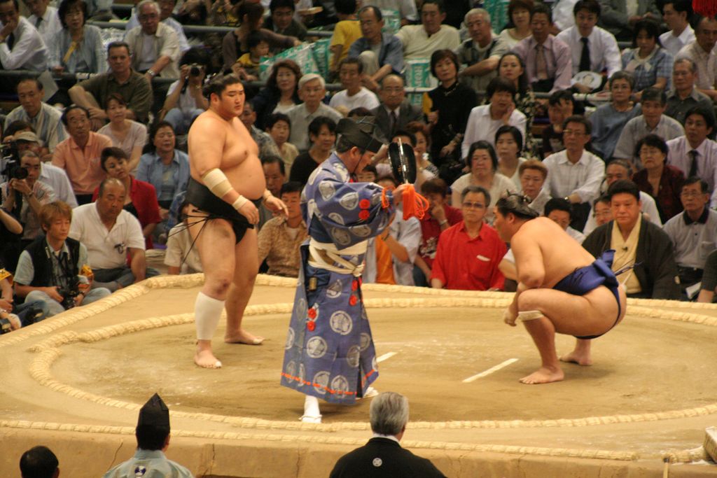 R9682 Nagoya - dohyo de sumo - Kotomitsuki vs Tamanoshima
