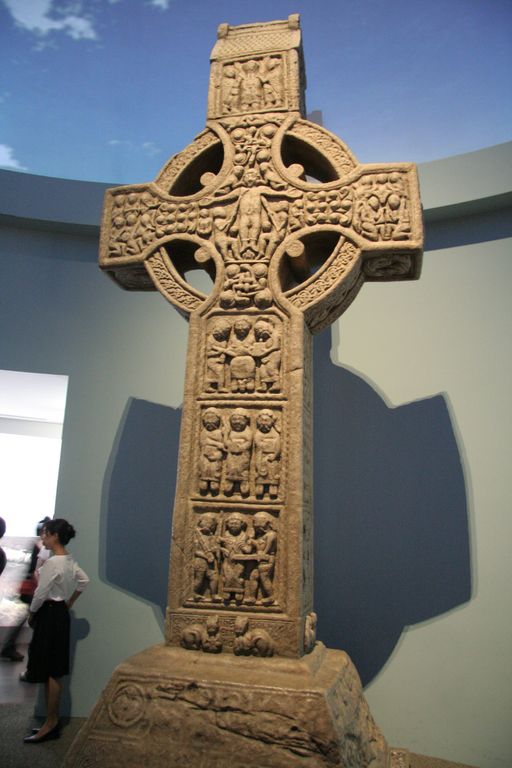 R9766 Aichi 2005 - La croix celtique du pavillon irlandais