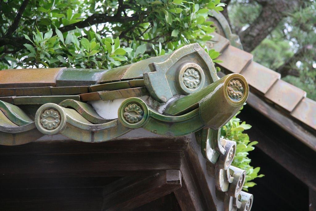 R9808 Kurashiki - Detail d une toiture traditionnelle