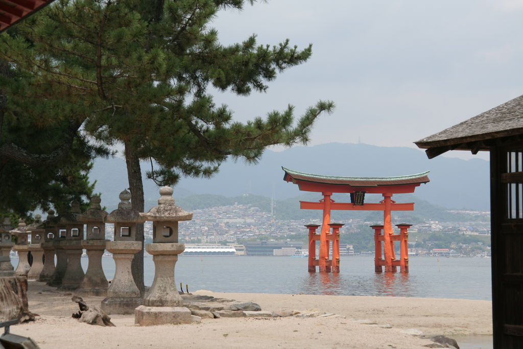 R0368 Miyajima - o torii du temple itsukushima
