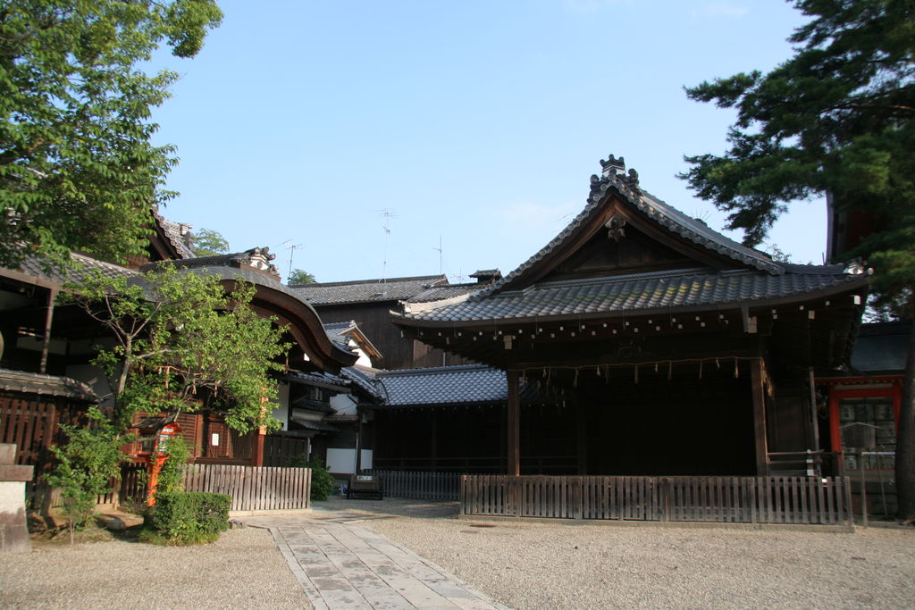 R0622_Kyoto_-_temple_yasaka.jpg