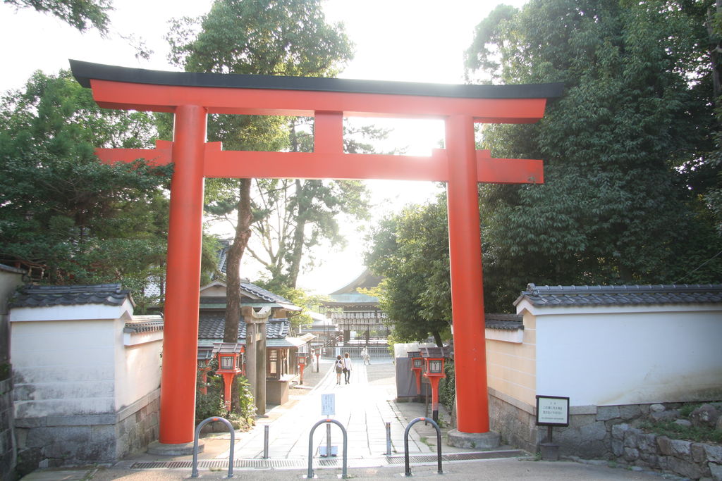 R0626 Kyoto - temple yasaka - torii