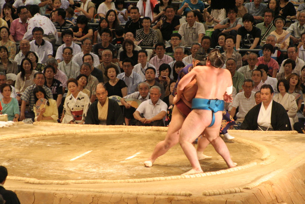 R0251 Nagoya Basho D9 - toyohibiki vs tochinoshin