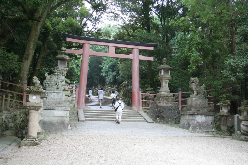 R0711 Nara - torii du kasuga taisha