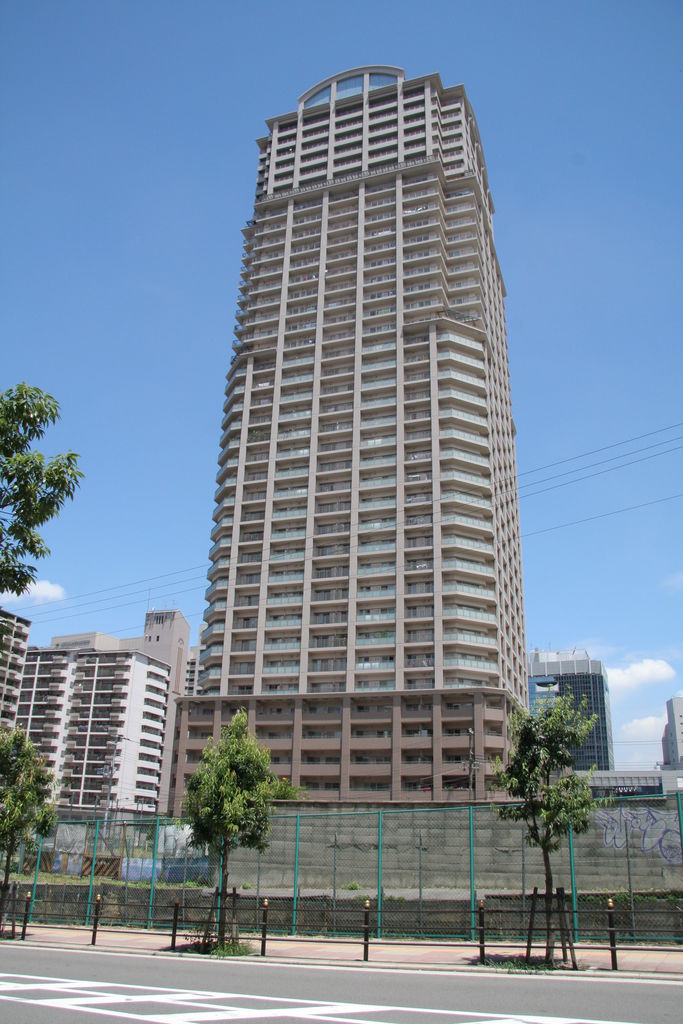 R0009 quartier tennoji - tour d appartements