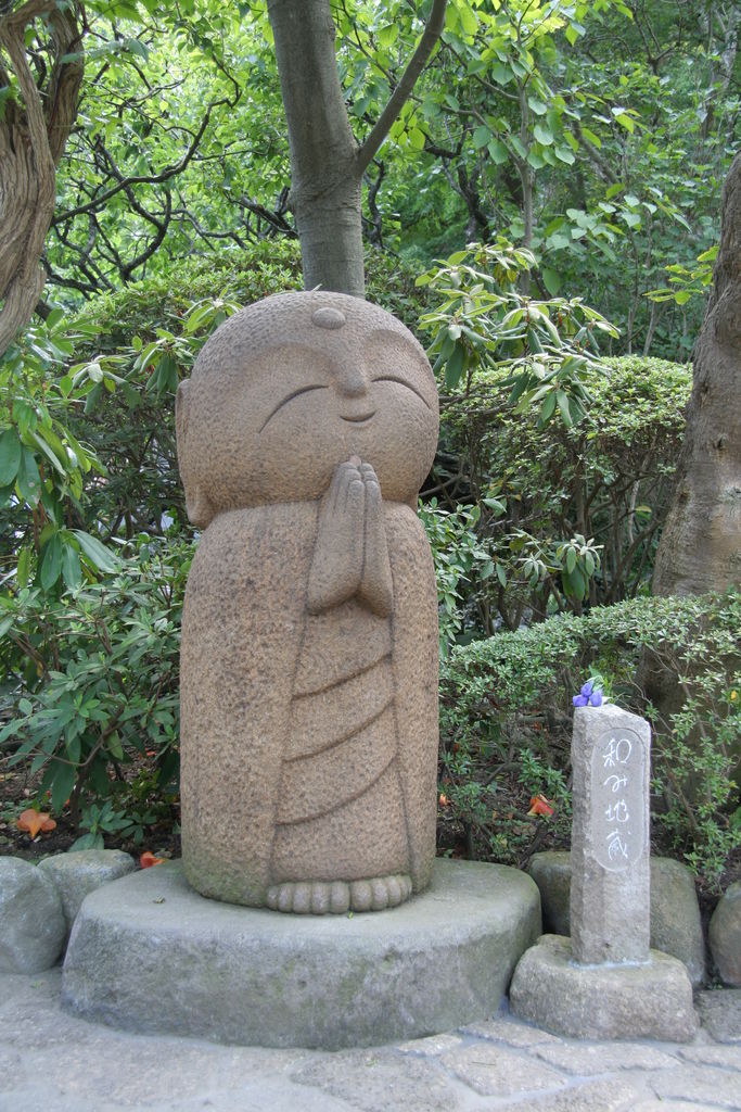 R0172_Kamakura_-_temple_hasa_dera.jpg