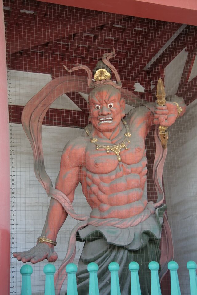R0046 Temple shitennoji - Garde d une porte