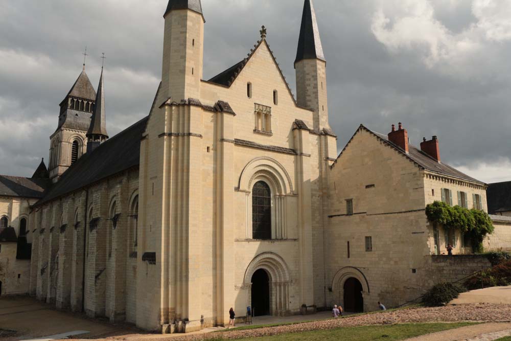 Abbaye de Fontevrault 01.jpg